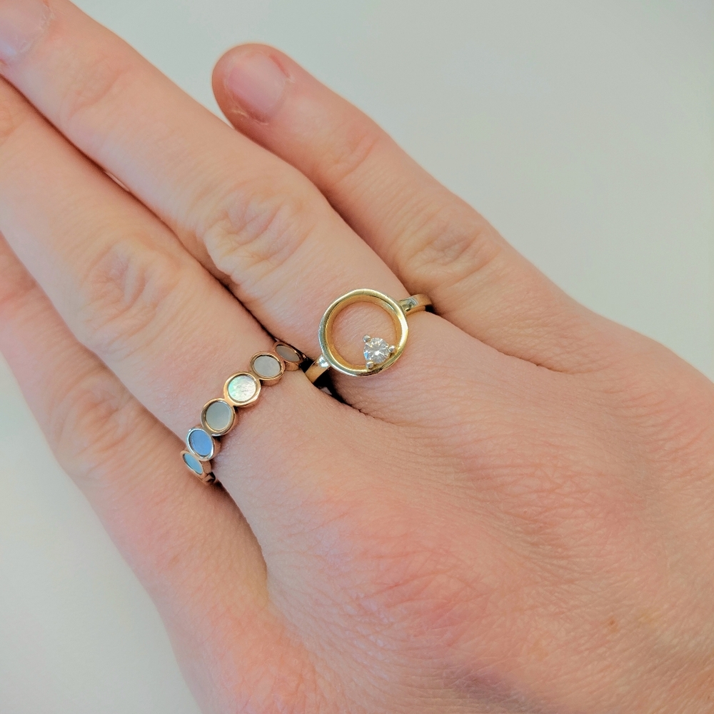 Rose Gold & Shell Ring 🐚 - Picture 2 of 4